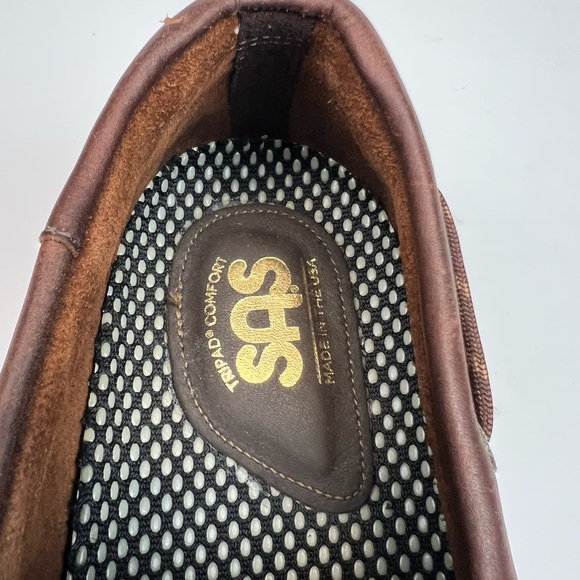 SAS Brown Boat Shoes with Leather Finish - Picture 8 of 9